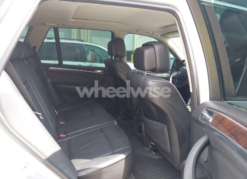 Photo 8 of 2011 Bmw X5 XDRIVE35I/XDRIVE35I PREMIUM/XDRIVE35I SPORT ACTIVITY (VIN 5UXZV4C52BL742911)