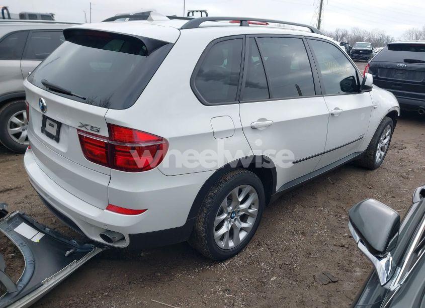 Photo 4 of 2011 Bmw X5 XDRIVE35I/XDRIVE35I PREMIUM/XDRIVE35I SPORT ACTIVITY (VIN 5UXZV4C53BL409259)