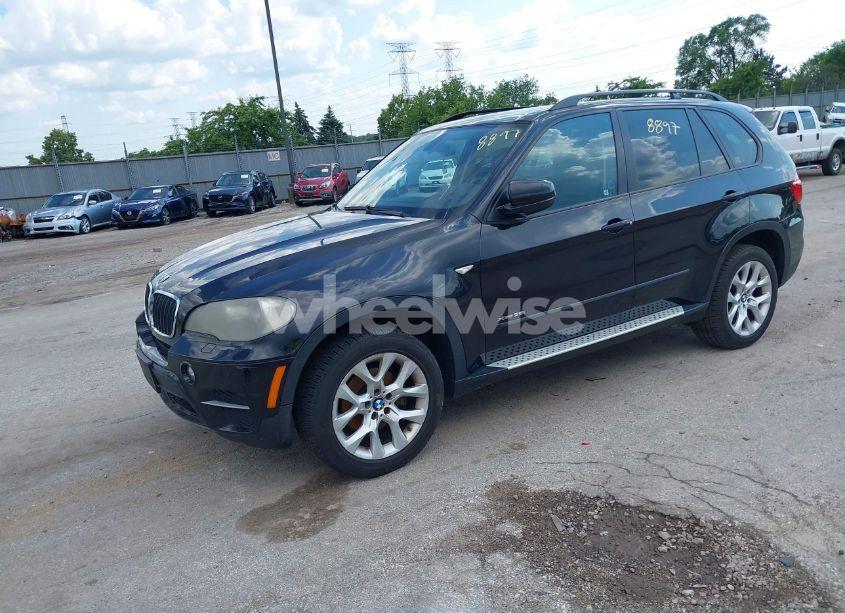 Photo 2 of 2011 Bmw X5 XDRIVE35I/XDRIVE35I PREMIUM/XDRIVE35I SPORT ACTIVITY (VIN 5UXZV4C53BL409682)