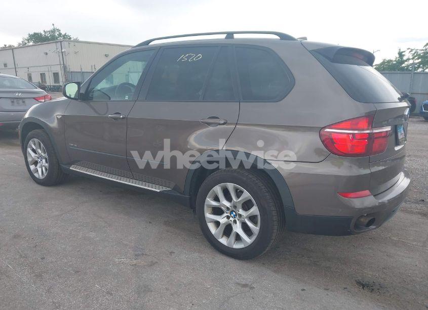 Photo 3 of 2011 Bmw X5 XDRIVE35I/XDRIVE35I PREMIUM/XDRIVE35I SPORT ACTIVITY (VIN 5UXZV4C53BL738771)