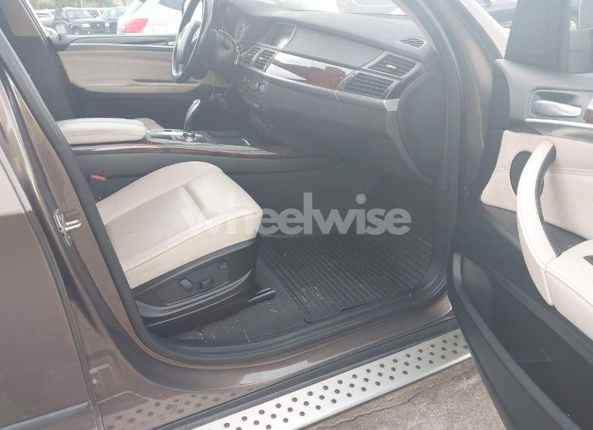 Photo 5 of 2011 Bmw X5 XDRIVE35I/XDRIVE35I PREMIUM/XDRIVE35I SPORT ACTIVITY (VIN 5UXZV4C53BL738771)