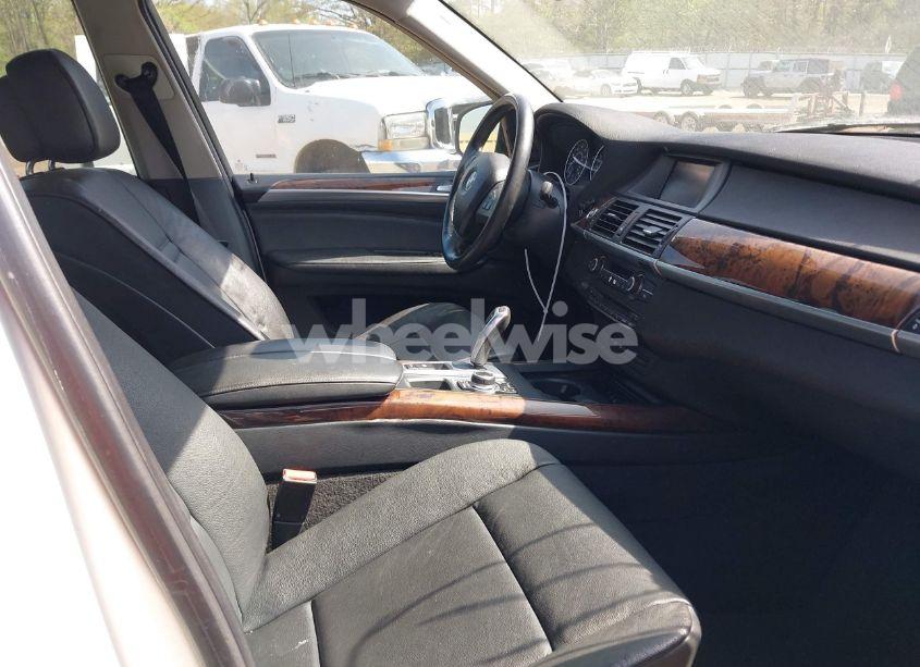 Photo 5 of 2011 Bmw X5 XDRIVE35I/XDRIVE35I PREMIUM/XDRIVE35I SPORT ACTIVITY (VIN 5UXZV4C54BL410338)