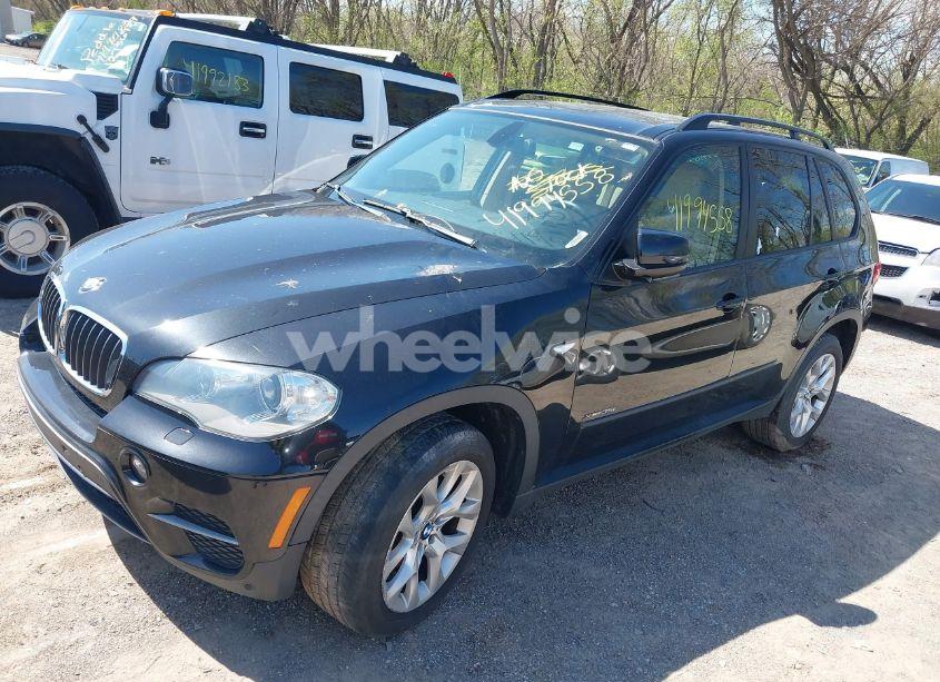 Photo 2 of 2013 Bmw X5 XDRIVE35I/XDRIVE35I PREMIUM/XDRIVE35I SPORT ACTIVITY (VIN 5UXZV4C54D0B05672)