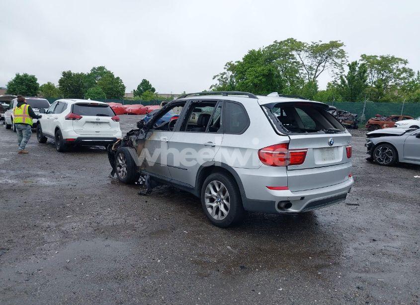 Photo 3 of 2011 Bmw X5 N/A (VIN 5UXZV4C55BL410705)