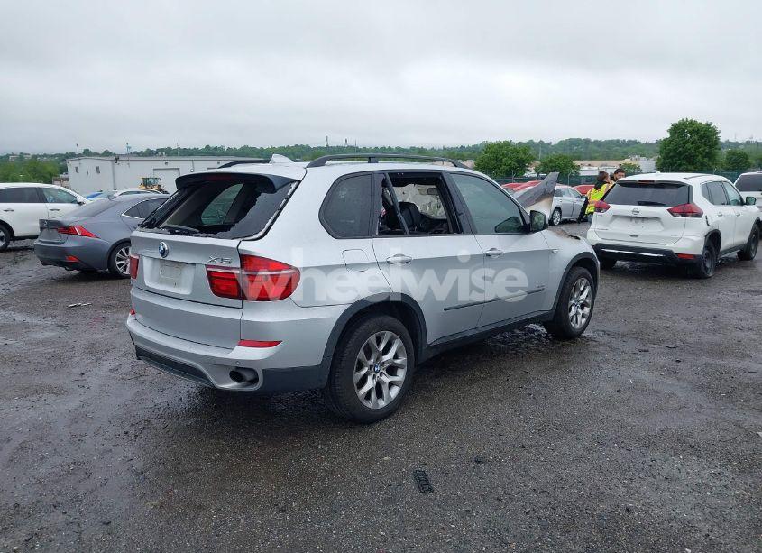Photo 4 of 2011 Bmw X5 N/A (VIN 5UXZV4C55BL410705)