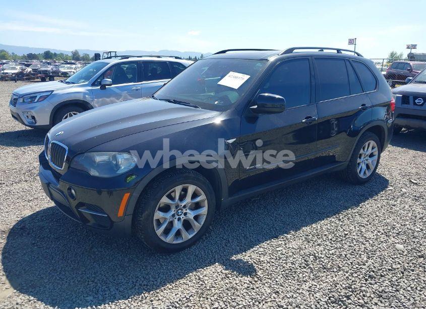 Photo 2 of 2011 Bmw X5 XDRIVE35I/XDRIVE35I PREMIUM/XDRIVE35I SPORT ACTIVITY (VIN 5UXZV4C55BL412468)