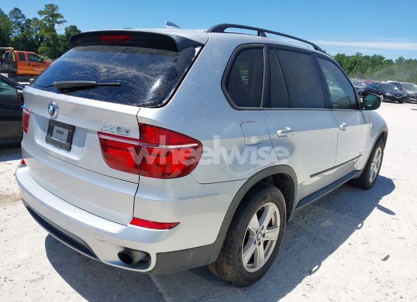 Photo 4 of 2011 Bmw X5 XDRIVE35I/XDRIVE35I PREMIUM/XDRIVE35I SPORT ACTIVITY (VIN 5UXZV4C55BL415564)