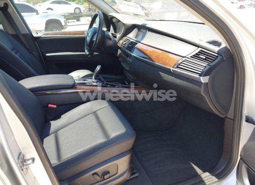 Photo 5 of 2011 Bmw X5 XDRIVE35I/XDRIVE35I PREMIUM/XDRIVE35I SPORT ACTIVITY (VIN 5UXZV4C55BL415564)