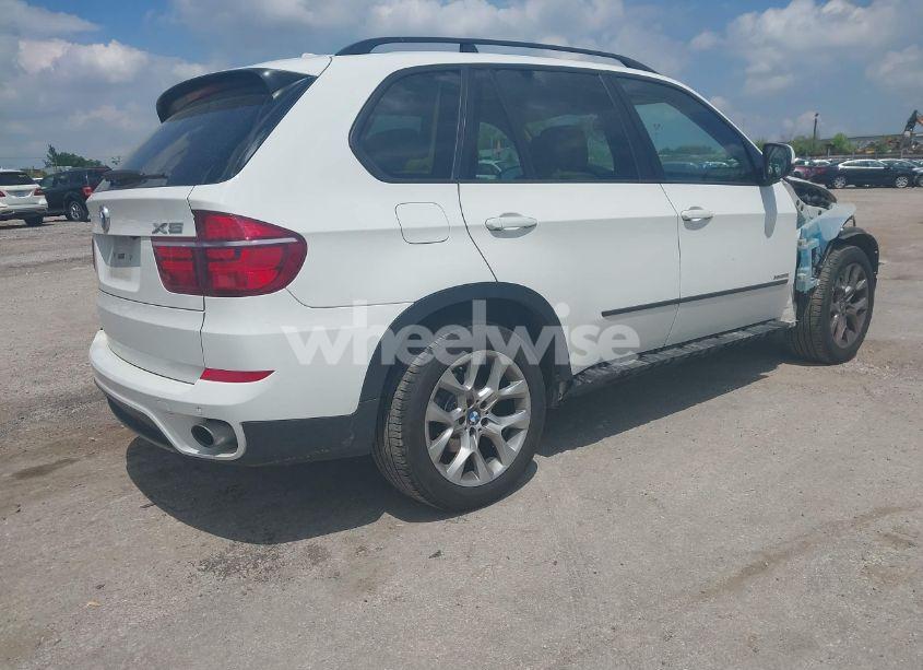 Photo 4 of 2011 Bmw X5 XDRIVE35I/XDRIVE35I PREMIUM/XDRIVE35I SPORT ACTIVITY (VIN 5UXZV4C55BL739890)