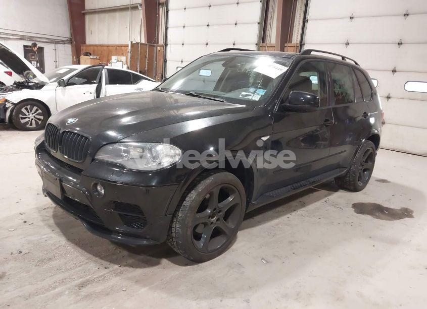 Photo 2 of 2013 Bmw X5 XDRIVE35I/XDRIVE35I PREMIUM/XDRIVE35I SPORT ACTIVITY (VIN 5UXZV4C55D0B10959)