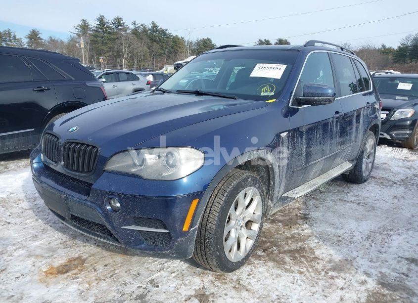 Photo 2 of 2013 Bmw X5 XDRIVE35I/XDRIVE35I PREMIUM/XDRIVE35I SPORT ACTIVITY (VIN 5UXZV4C55D0G53678)