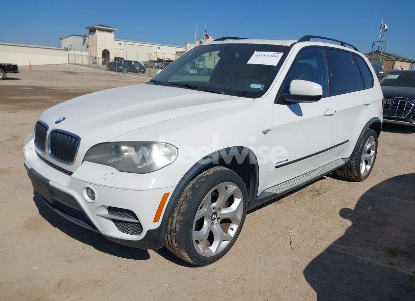 Photo 2 of 2013 Bmw X5 XDRIVE35I/XDRIVE35I PREMIUM/XDRIVE35I SPORT ACTIVITY (VIN 5UXZV4C55D0G55981)