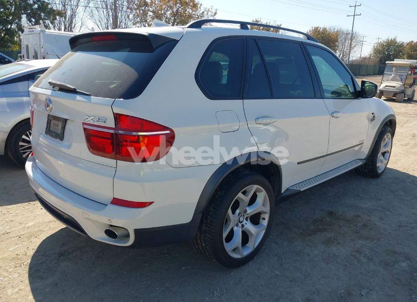 Photo 4 of 2013 Bmw X5 XDRIVE35I/XDRIVE35I PREMIUM/XDRIVE35I SPORT ACTIVITY (VIN 5UXZV4C55D0G55981)