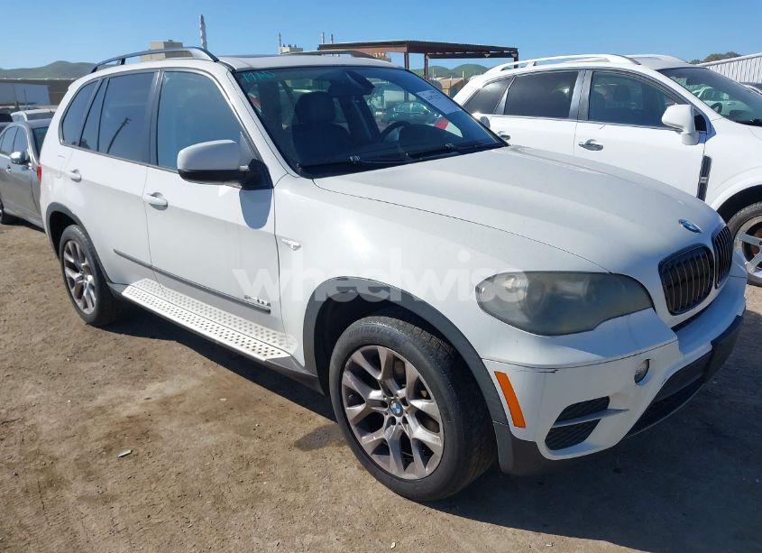 2011 Bmw X5 XDRIVE35I/XDRIVE35I PREMIUM/XDRIVE35I SPORT ACTIVITY (VIN 5UXZV4C56BL416738) main photo