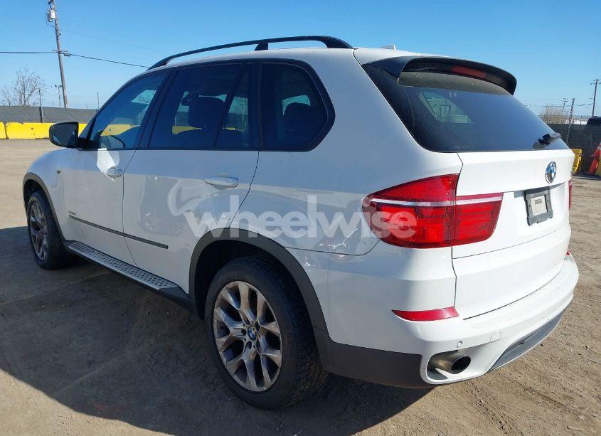 Photo 3 of 2011 Bmw X5 XDRIVE35I/XDRIVE35I PREMIUM/XDRIVE35I SPORT ACTIVITY (VIN 5UXZV4C56BL416738)