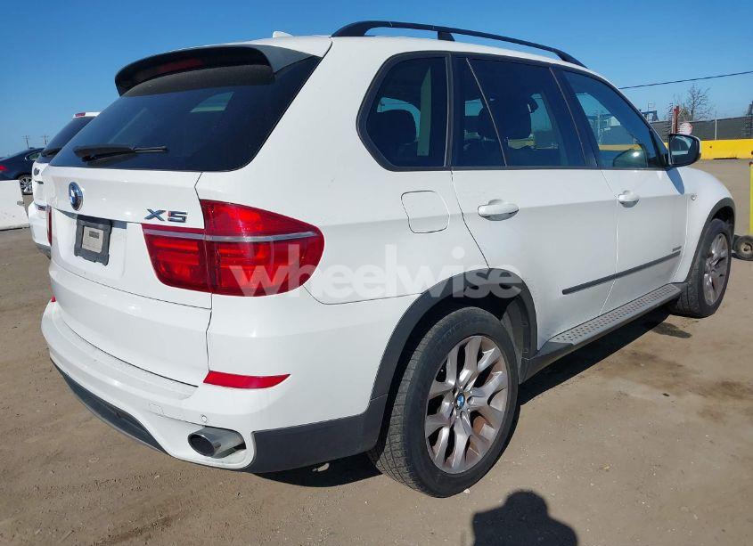 Photo 4 of 2011 Bmw X5 XDRIVE35I/XDRIVE35I PREMIUM/XDRIVE35I SPORT ACTIVITY (VIN 5UXZV4C56BL416738)