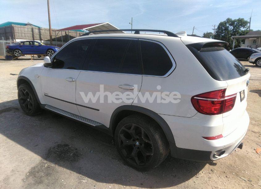 Photo 3 of 2013 Bmw X5 XDRIVE35I/XDRIVE35I PREMIUM/XDRIVE35I SPORT ACTIVITY (VIN 5UXZV4C56D0B20867)