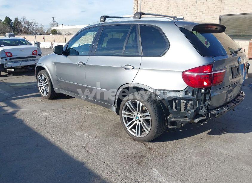 Photo 3 of 2013 Bmw X5 XDRIVE35I/XDRIVE35I PREMIUM/XDRIVE35I SPORT ACTIVITY (VIN 5UXZV4C56D0B22053)