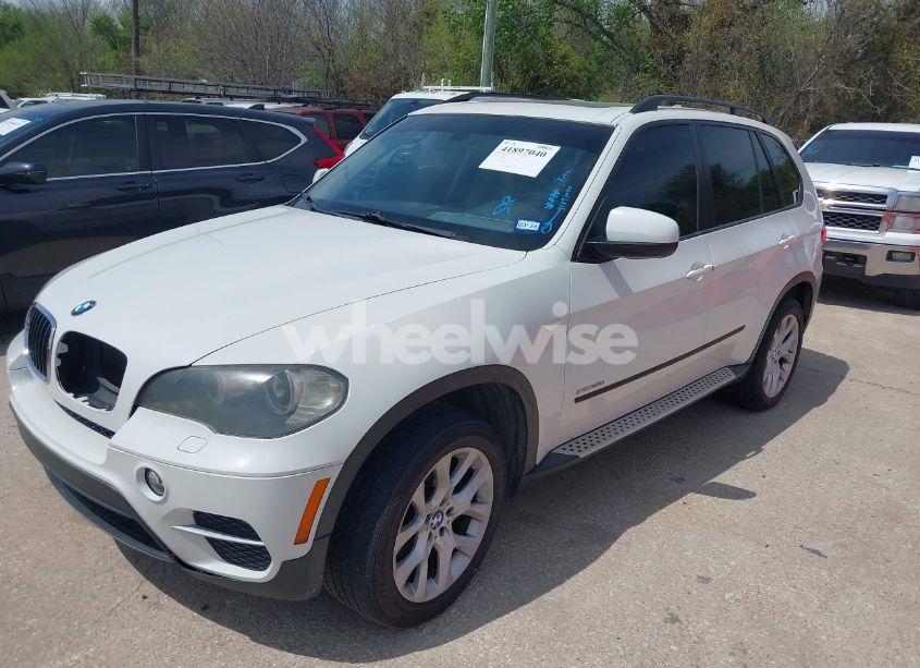 Photo 2 of 2011 Bmw X5 XDRIVE35I/XDRIVE35I PREMIUM/XDRIVE35I SPORT ACTIVITY (VIN 5UXZV4C57BL401794)