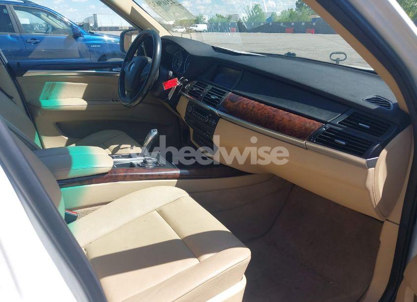 Photo 5 of 2011 Bmw X5 XDRIVE35I/XDRIVE35I PREMIUM/XDRIVE35I SPORT ACTIVITY (VIN 5UXZV4C57BL412326)