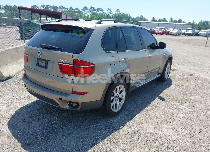Photo 4 of 2011 Bmw X5 XDRIVE35I/XDRIVE35I PREMIUM/XDRIVE35I SPORT ACTIVITY (VIN 5UXZV4C57BL414643)