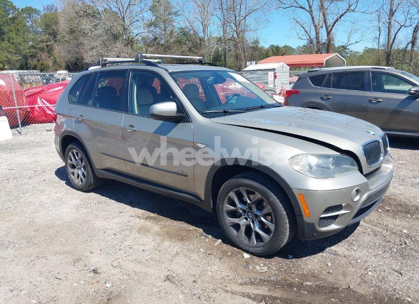2011 Bmw X5 XDRIVE35I/XDRIVE35I PREMIUM/XDRIVE35I SPORT ACTIVITY (VIN 5UXZV4C57BL415565) main photo