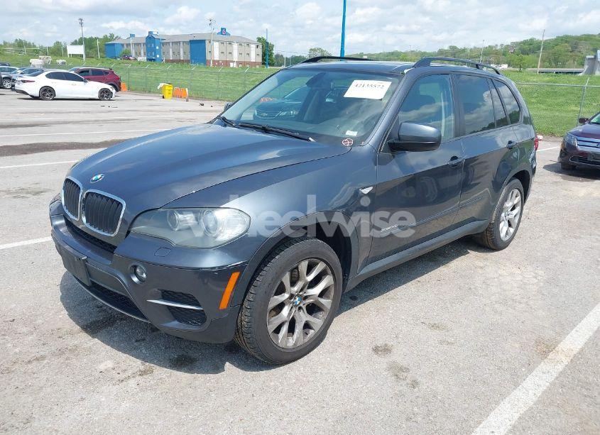 Photo 2 of 2011 Bmw X5 XDRIVE35I/XDRIVE35I PREMIUM/XDRIVE35I SPORT ACTIVITY (VIN 5UXZV4C57BL739907)