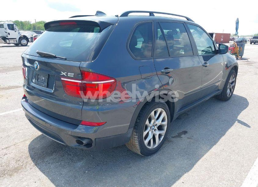 Photo 4 of 2011 Bmw X5 XDRIVE35I/XDRIVE35I PREMIUM/XDRIVE35I SPORT ACTIVITY (VIN 5UXZV4C57BL739907)