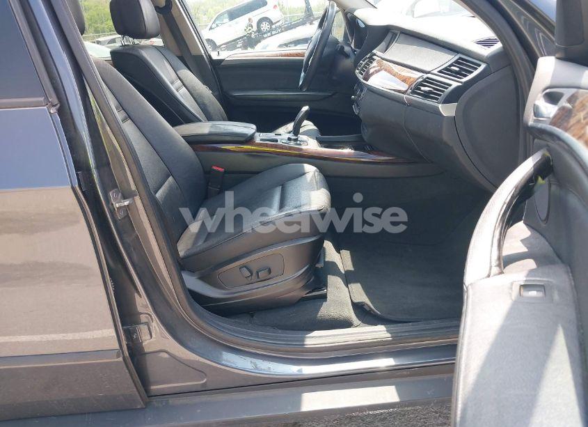 Photo 5 of 2011 Bmw X5 XDRIVE35I/XDRIVE35I PREMIUM/XDRIVE35I SPORT ACTIVITY (VIN 5UXZV4C57BL739907)