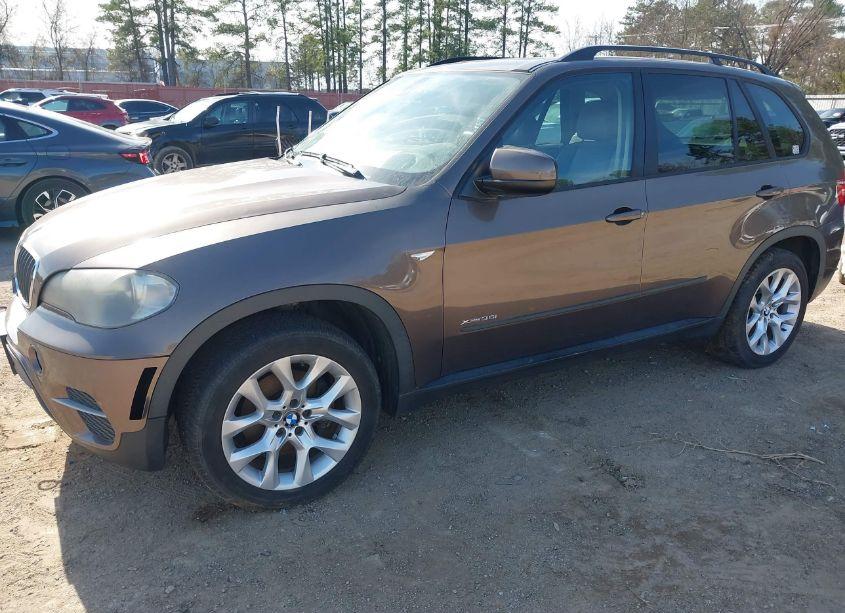 Photo 2 of 2011 Bmw X5 XDRIVE35I/XDRIVE35I PREMIUM/XDRIVE35I SPORT ACTIVITY (VIN 5UXZV4C57BL743360)