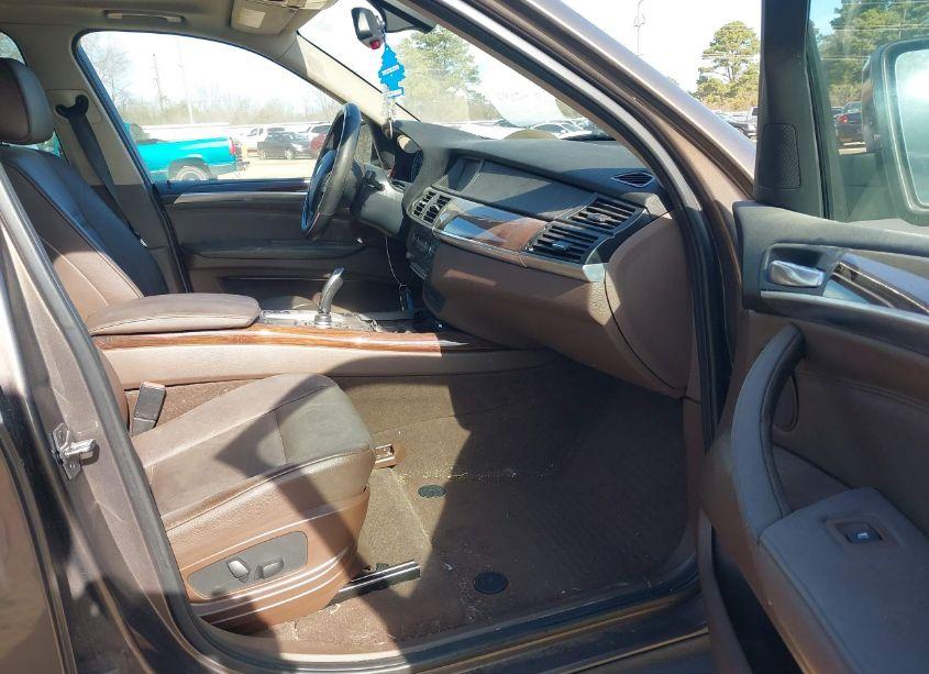 Photo 5 of 2011 Bmw X5 XDRIVE35I/XDRIVE35I PREMIUM/XDRIVE35I SPORT ACTIVITY (VIN 5UXZV4C57BL743360)