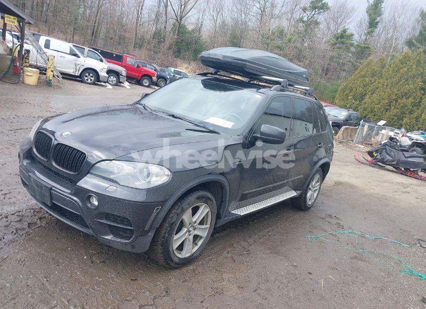 Photo 2 of 2013 Bmw X5 XDRIVE35I/XDRIVE35I PREMIUM/XDRIVE35I SPORT ACTIVITY (VIN 5UXZV4C57DL992812)