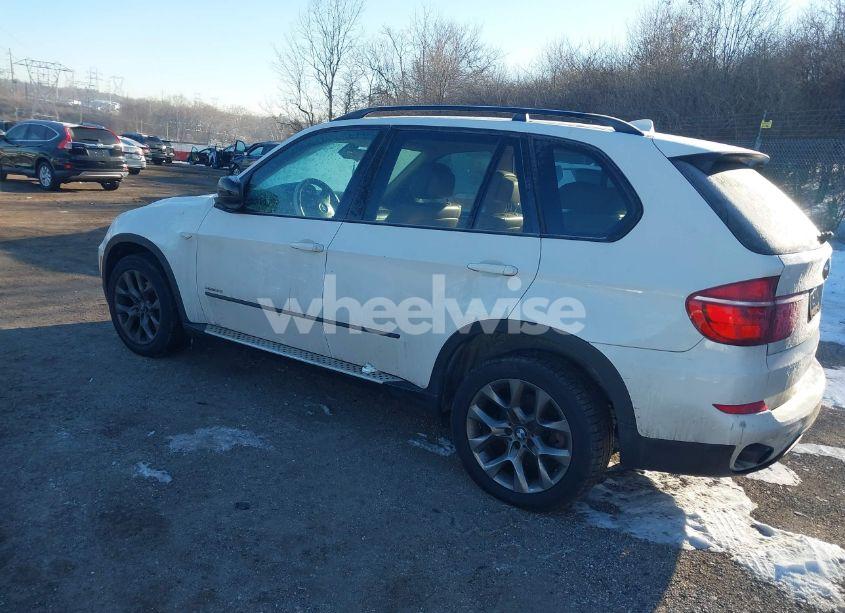 Photo 3 of 2011 Bmw X5 XDRIVE35I/XDRIVE35I PREMIUM/XDRIVE35I SPORT ACTIVITY (VIN 5UXZV4C58BL407622)