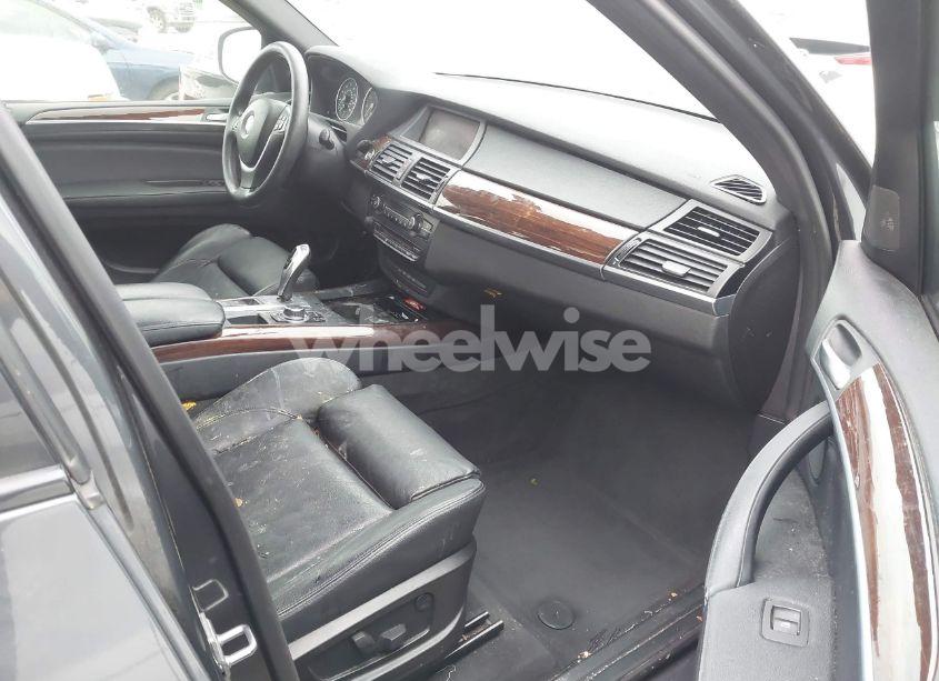 Photo 5 of 2011 Bmw X5 XDRIVE35I/XDRIVE35I PREMIUM/XDRIVE35I SPORT ACTIVITY (VIN 5UXZV4C58BL410570)