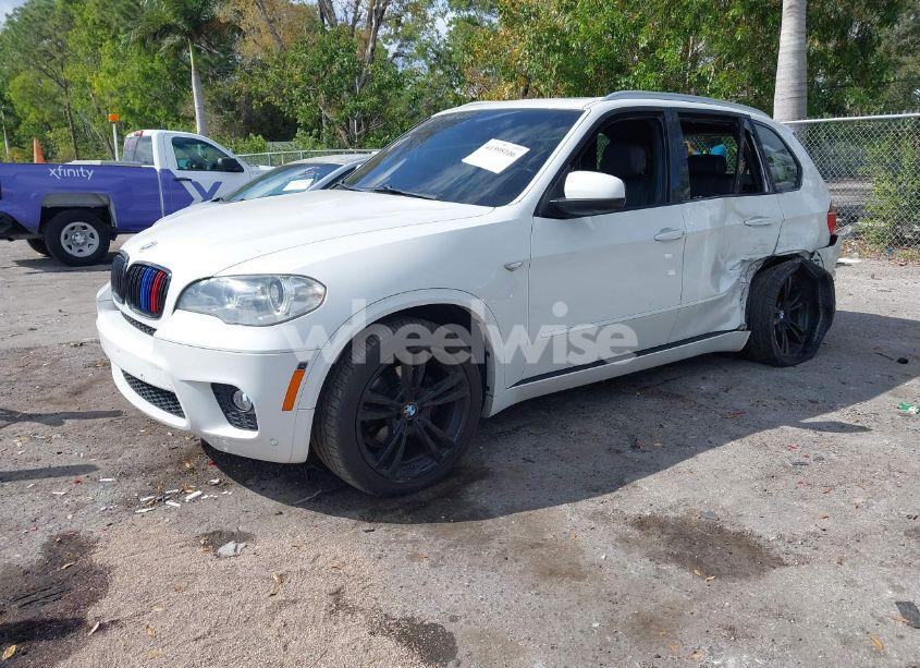 Photo 2 of 2013 Bmw X5 XDRIVE35I/XDRIVE35I PREMIUM/XDRIVE35I SPORT ACTIVITY (VIN 5UXZV4C58D0E03366)