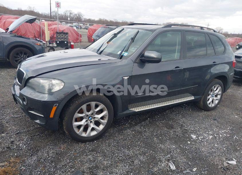 Photo 2 of 2011 Bmw X5 XDRIVE35I/XDRIVE35I PREMIUM/XDRIVE35I SPORT ACTIVITY (VIN 5UXZV4C59BL415034)