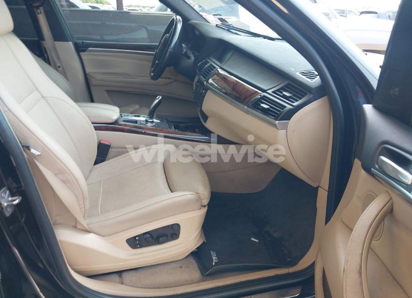 Photo 5 of 2011 Bmw X5 XDRIVE35I/XDRIVE35I PREMIUM/XDRIVE35I SPORT ACTIVITY (VIN 5UXZV4C59BL415454)