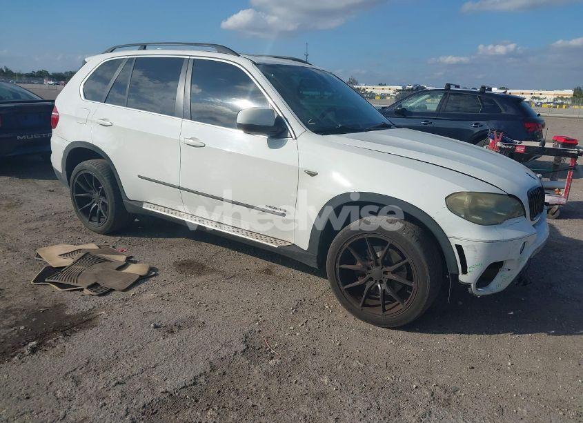 2013 Bmw X5 XDRIVE35I/XDRIVE35I PREMIUM/XDRIVE35I SPORT ACTIVITY (VIN 5UXZV4C59D0E04526) main photo