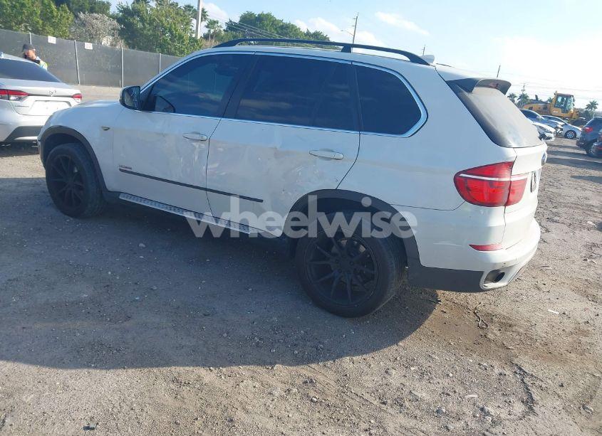 Photo 3 of 2013 Bmw X5 XDRIVE35I/XDRIVE35I PREMIUM/XDRIVE35I SPORT ACTIVITY (VIN 5UXZV4C59D0E04526)