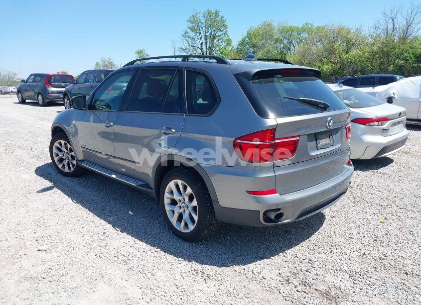 Photo 3 of 2011 Bmw X5 XDRIVE35I/XDRIVE35I PREMIUM/XDRIVE35I SPORT ACTIVITY (VIN 5UXZV4C5XBL410778)