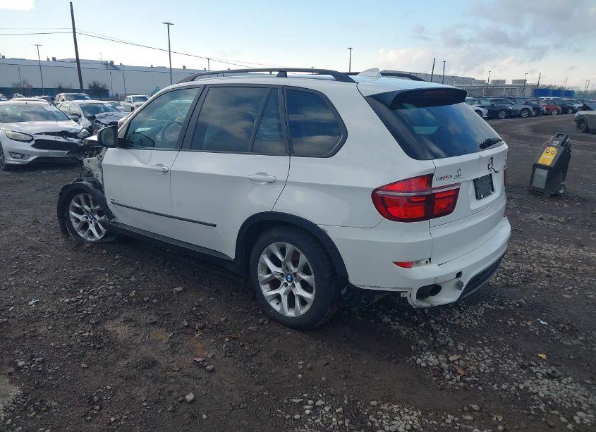 Photo 3 of 2011 Bmw X5 XDRIVE35I/XDRIVE35I PREMIUM/XDRIVE35I SPORT ACTIVITY (VIN 5UXZV4C5XBL411641)