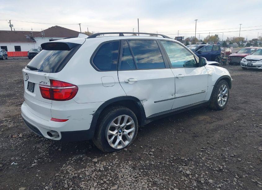 Photo 4 of 2011 Bmw X5 XDRIVE35I/XDRIVE35I PREMIUM/XDRIVE35I SPORT ACTIVITY (VIN 5UXZV4C5XBL411641)