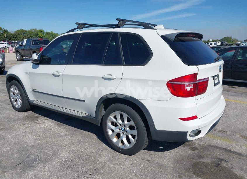 Photo 3 of 2011 Bmw X5 XDRIVE35I/XDRIVE35I PREMIUM/XDRIVE35I SPORT ACTIVITY (VIN 5UXZV4C5XBL740100)