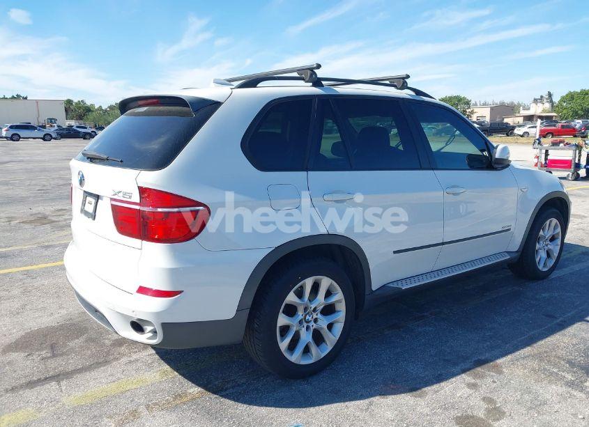 Photo 4 of 2011 Bmw X5 XDRIVE35I/XDRIVE35I PREMIUM/XDRIVE35I SPORT ACTIVITY (VIN 5UXZV4C5XBL740100)