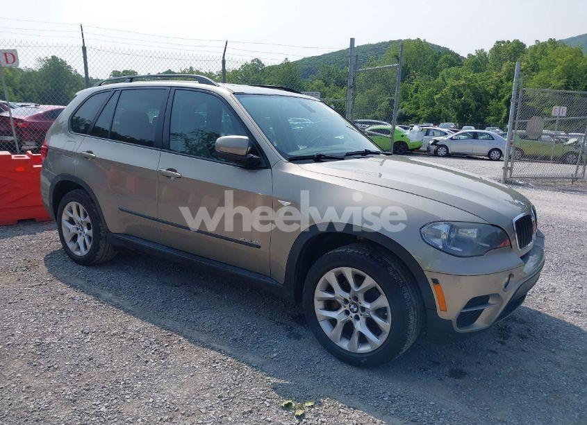 2012 Bmw X5 XDRIVE35I/XDRIVE35I PREMIUM/XDRIVE35I SPORT ACTIVITY (VIN 5UXZV4C5XCL761191) main photo