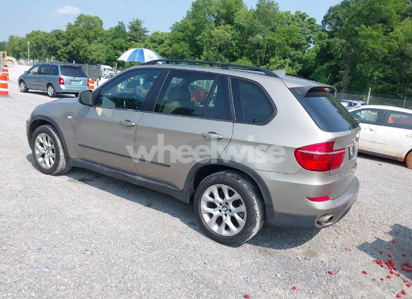 Photo 3 of 2012 Bmw X5 XDRIVE35I/XDRIVE35I PREMIUM/XDRIVE35I SPORT ACTIVITY (VIN 5UXZV4C5XCL761191)