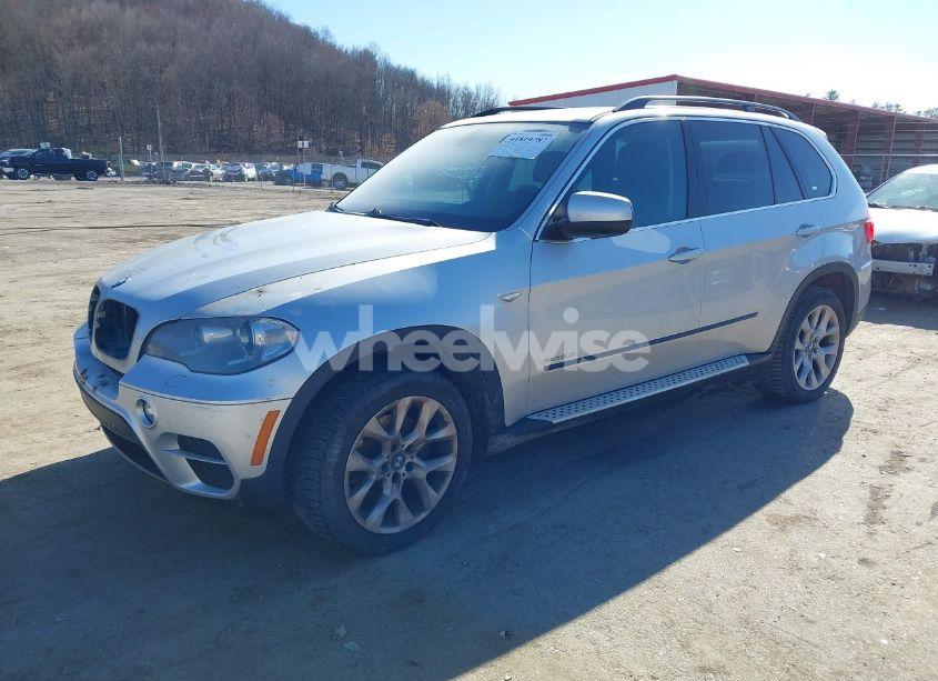Photo 2 of 2013 Bmw X5 XDRIVE35I/XDRIVE35I PREMIUM/XDRIVE35I SPORT ACTIVITY (VIN 5UXZV4C5XD0B10004)