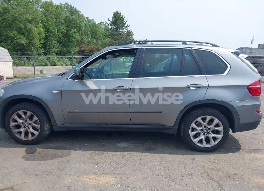 Photo 14 of 2013 Bmw X5 XDRIVE35I/XDRIVE35I PREMIUM/XDRIVE35I SPORT ACTIVITY (VIN 5UXZV4C5XD0E03918)