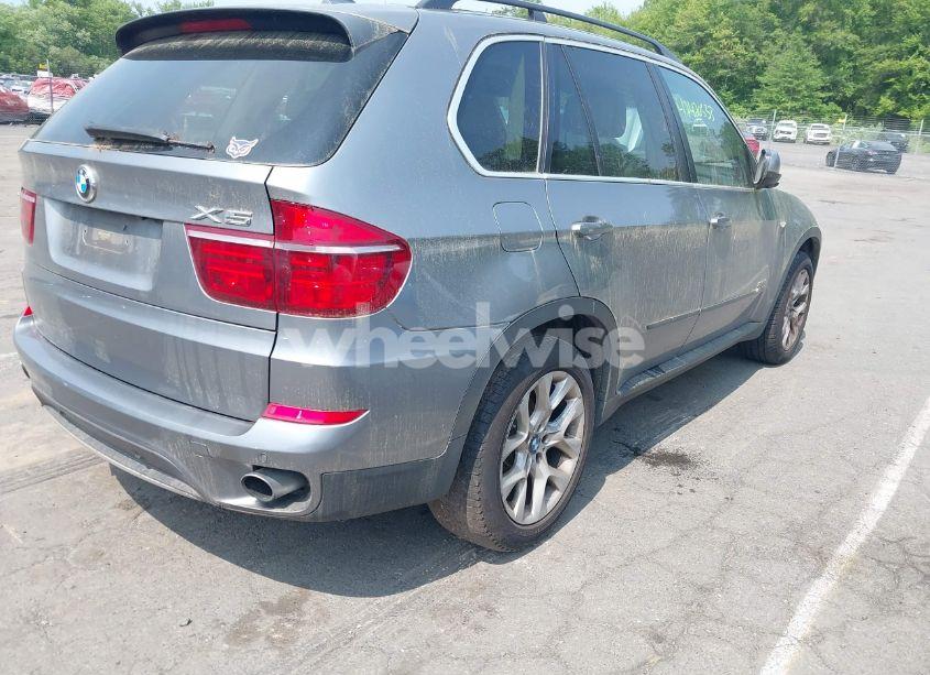 Photo 4 of 2013 Bmw X5 XDRIVE35I/XDRIVE35I PREMIUM/XDRIVE35I SPORT ACTIVITY (VIN 5UXZV4C5XD0E03918)