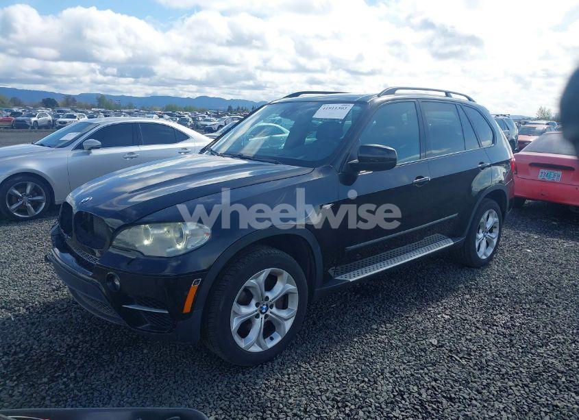 Photo 2 of 2013 Bmw X5 XDRIVE50I (VIN 5UXZV8C51DL426944)